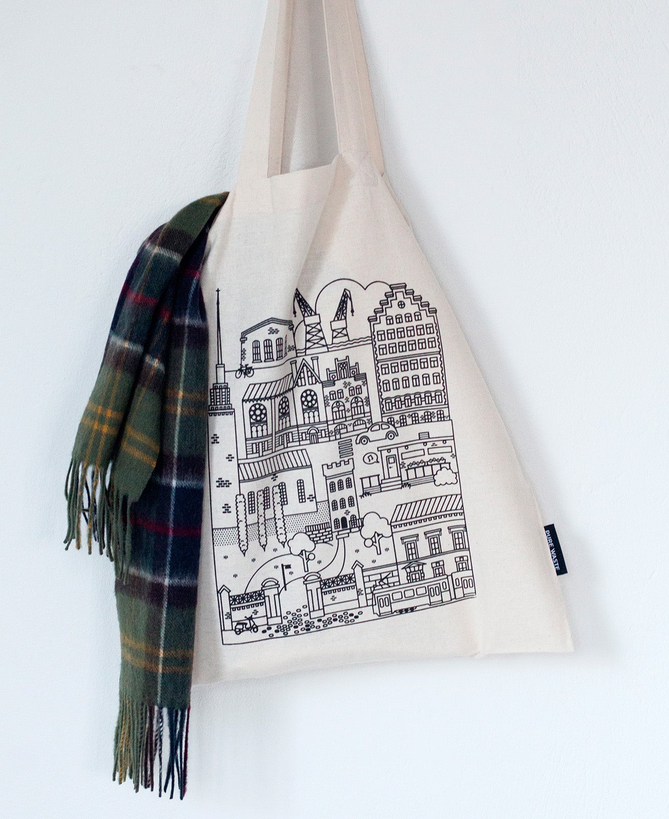 Punavuori Tote Bag
