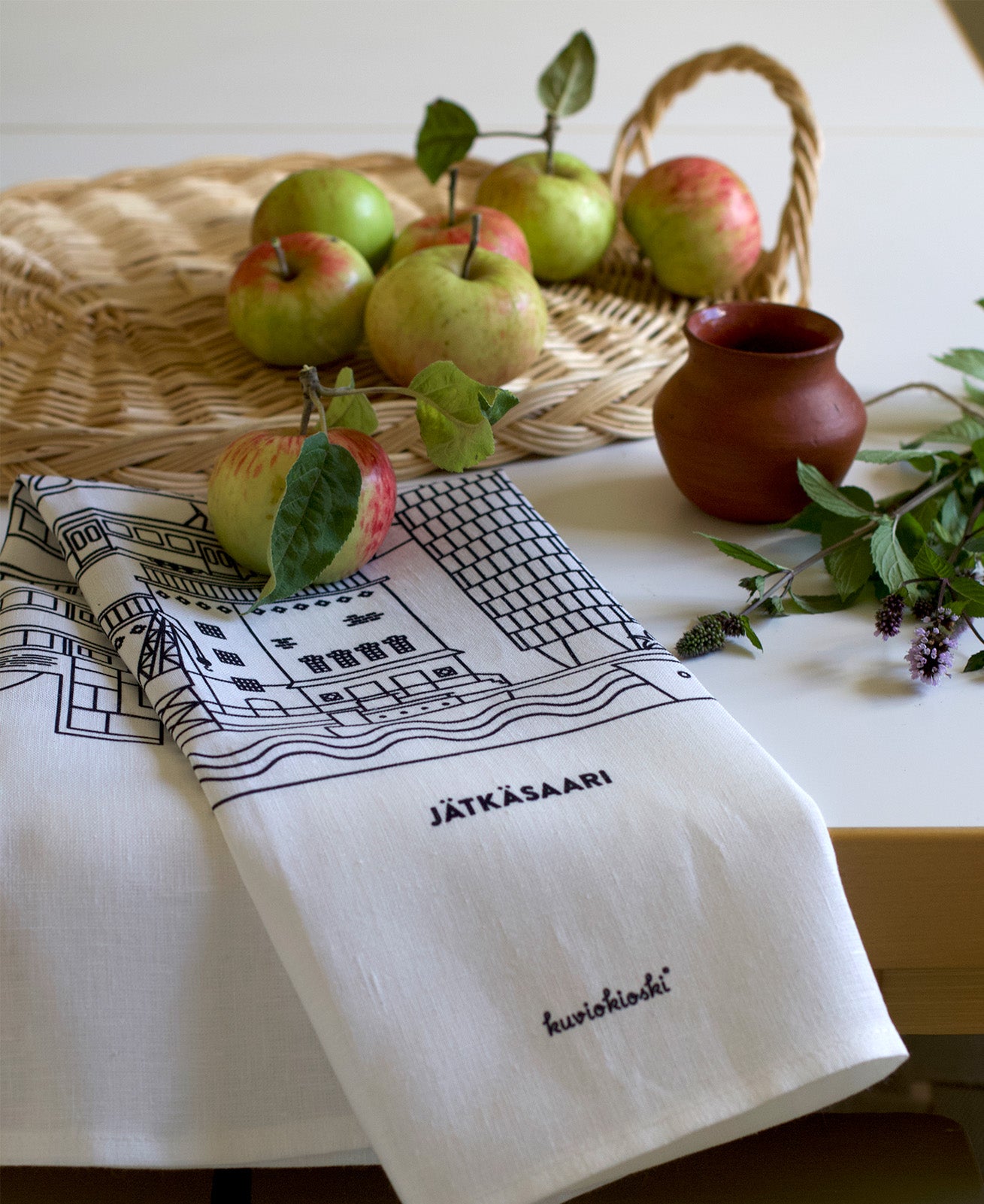 Jätkäsaari Linen Towel