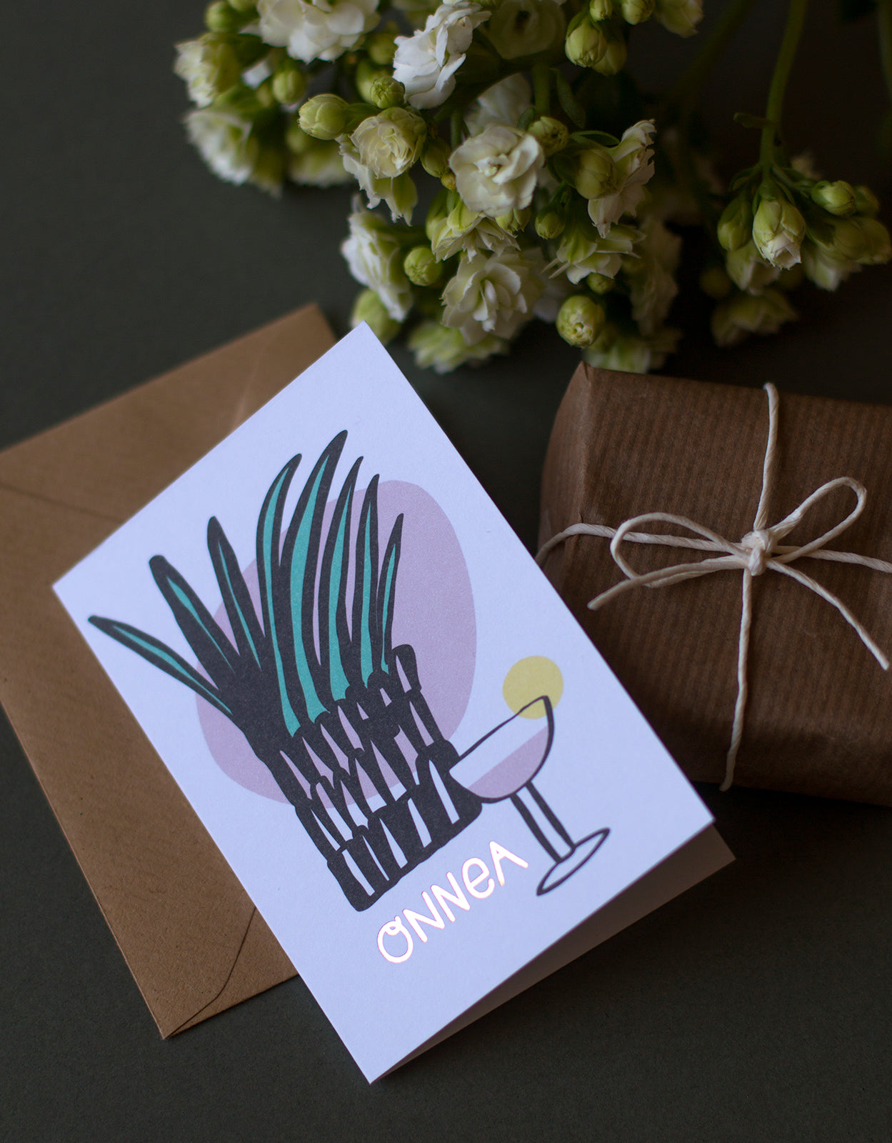 Drinkki mini greeting card and flowers